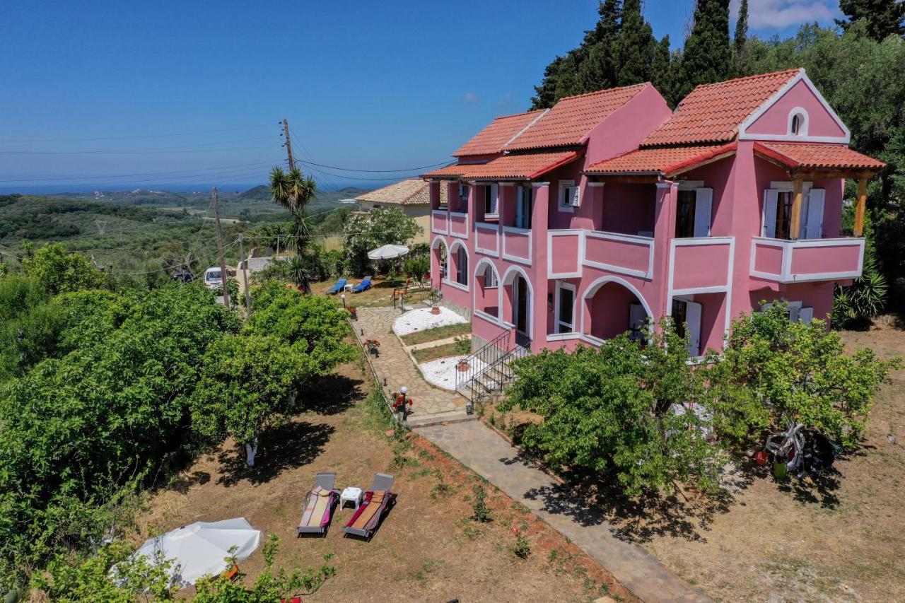 Alice'S & Teo'S Houses Khlomotiná Exterior photo