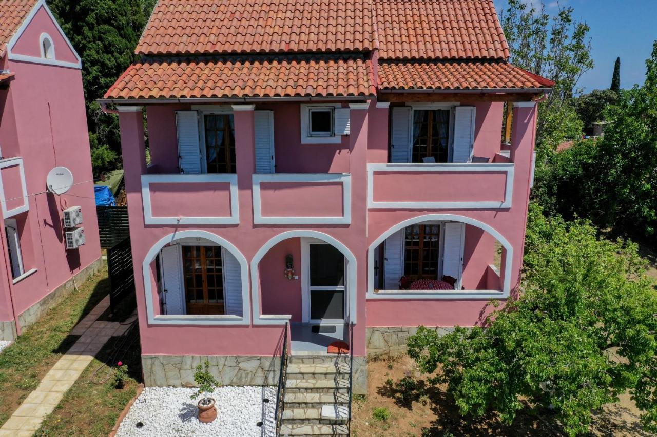 Alice'S & Teo'S Houses Khlomotiná Exterior photo